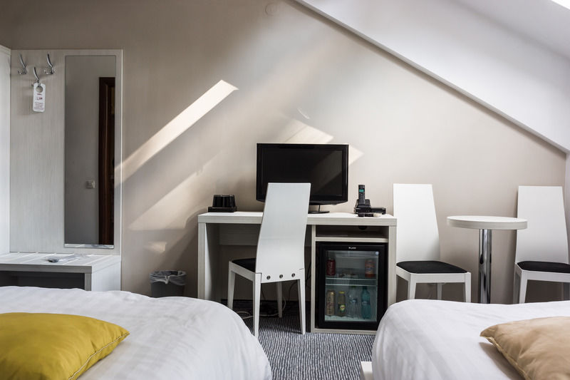 Alex&George Boutique Hotel クルージュ＝ナポカ エクステリア 写真